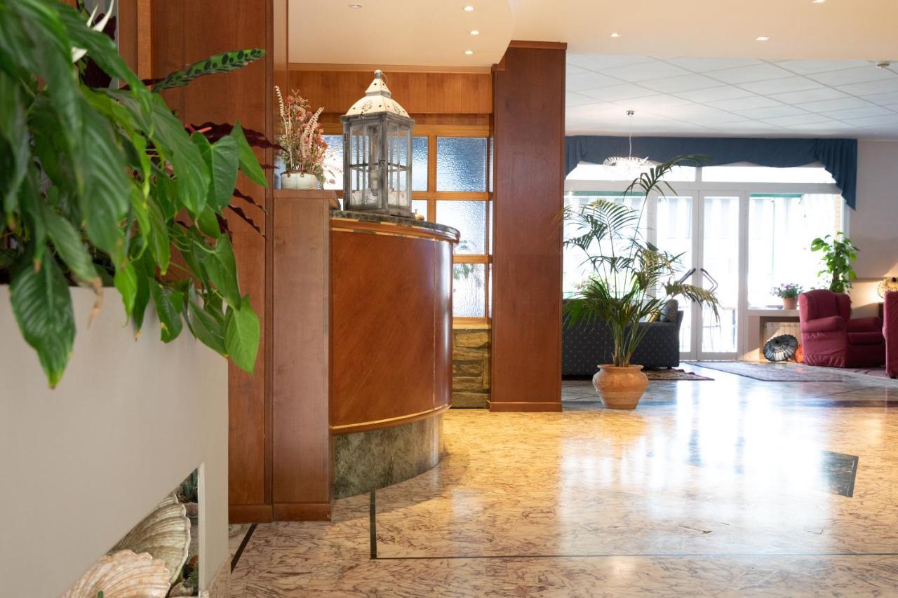 Ariston Hotel 3*